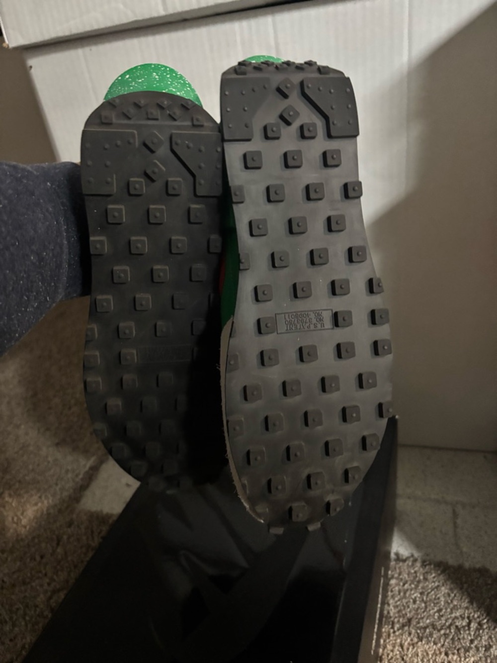 Nike shoes - Picture 4 of 5